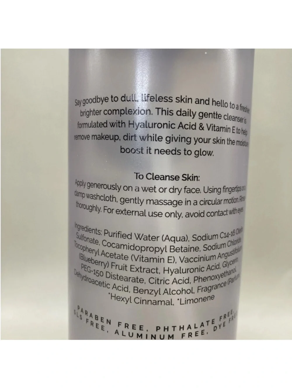 Lacuna FACIAL CLEANSER with Vitamin E & Hyaluronic Acid 8 oz. PC
